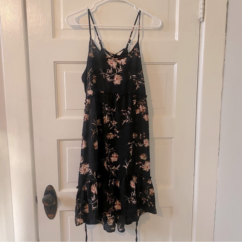 XHILARATION NWT Floral Ruffle Lace Up Women's Dress Size Medium - Picture 11 of 11